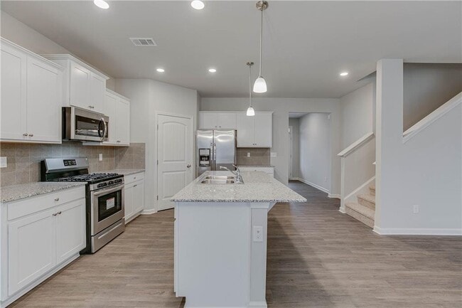 Building Photo - 6767 Scarlet Oak Way