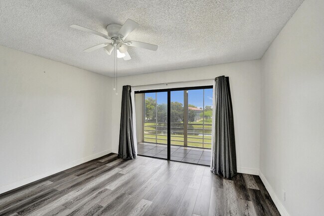 Building Photo - 2430 SW 81st Ave