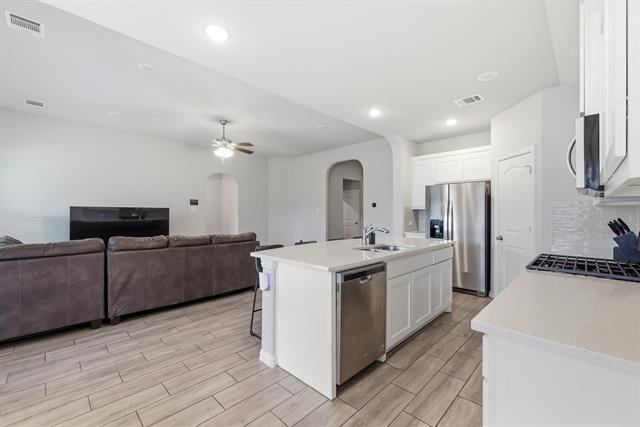 Building Photo - 6204 Thunderwing Dr