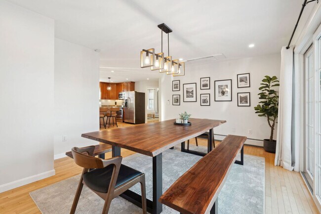 Building Photo - 589 Laconia Rd