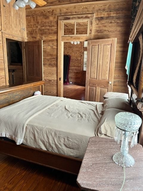 Building Photo - 303 E 20th Ave