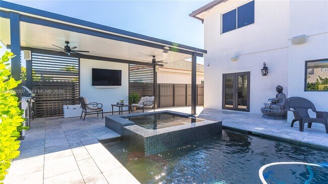 Building Photo - 15817 SW 138th Terrace