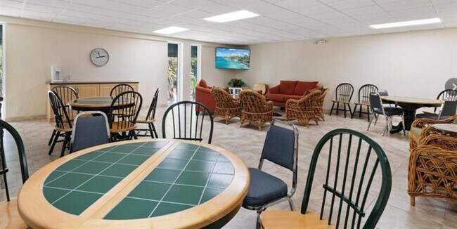 Building Photo - 101 Briny Ave