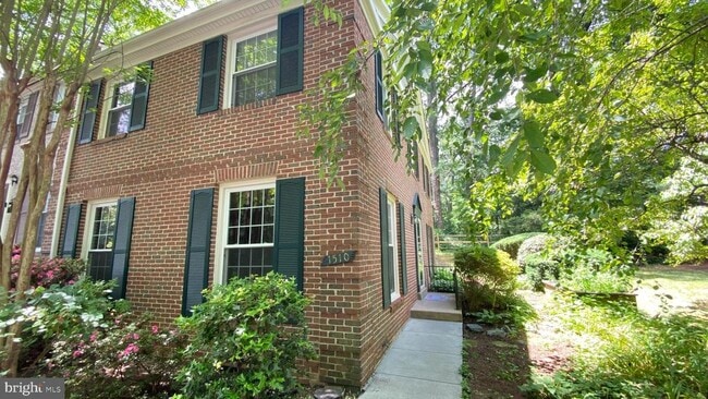 Building Photo - 1510 Chatham Colony Ct
