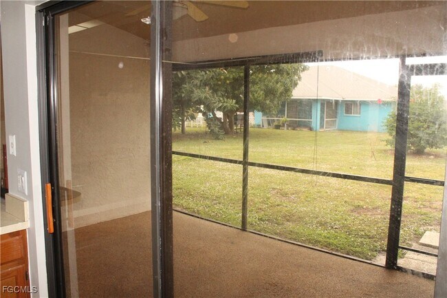 Building Photo - 630 SE 13th Ct