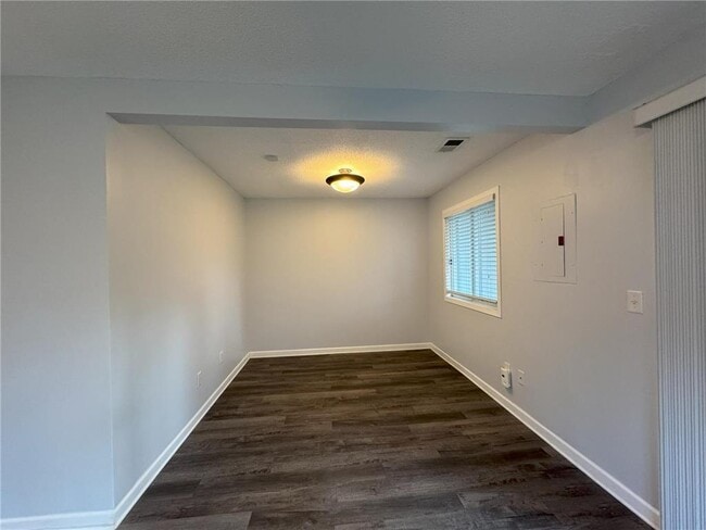 Building Photo - 15805 Griffon Path