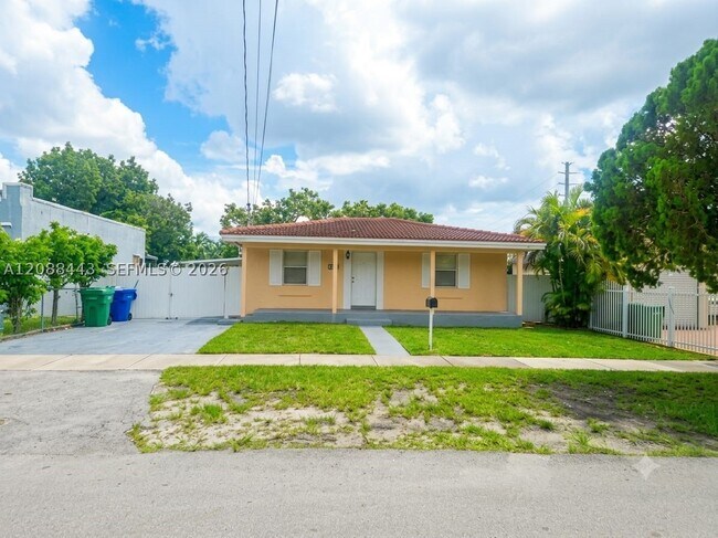 Building Photo - 325 SW 63rd Ave