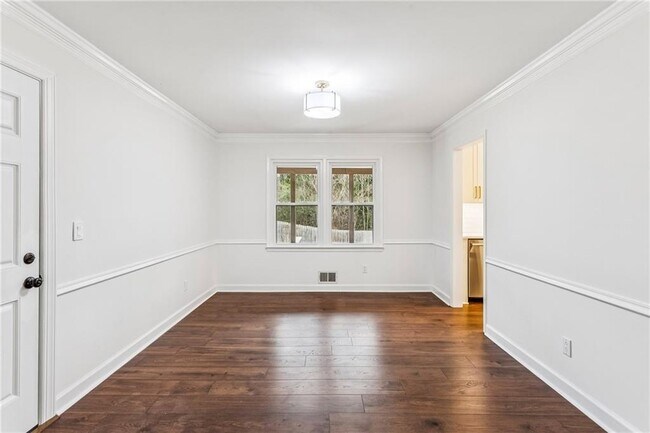 Building Photo - 1164 Fairfield Drive