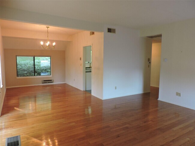 Building Photo - 237 Heritage Hills
