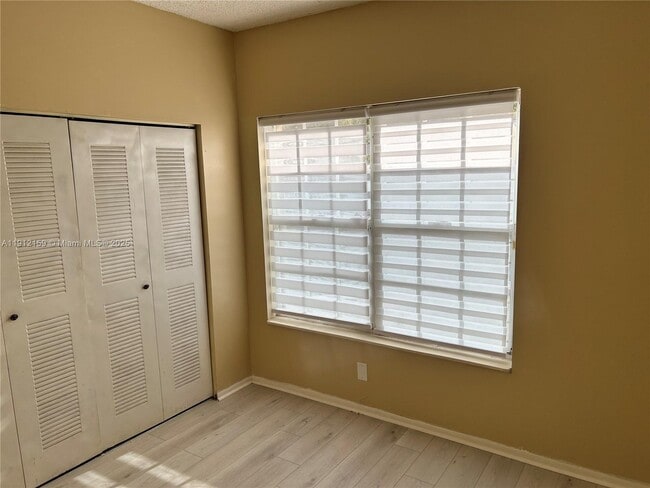 Building Photo - 1111 SW 84th Terrace