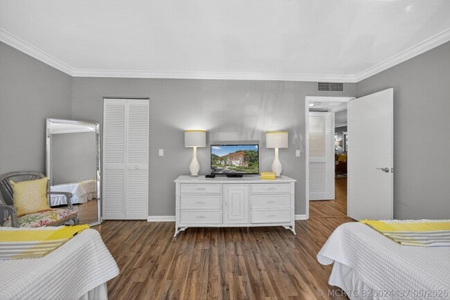 Building Photo - 605 Brackenwood Cove