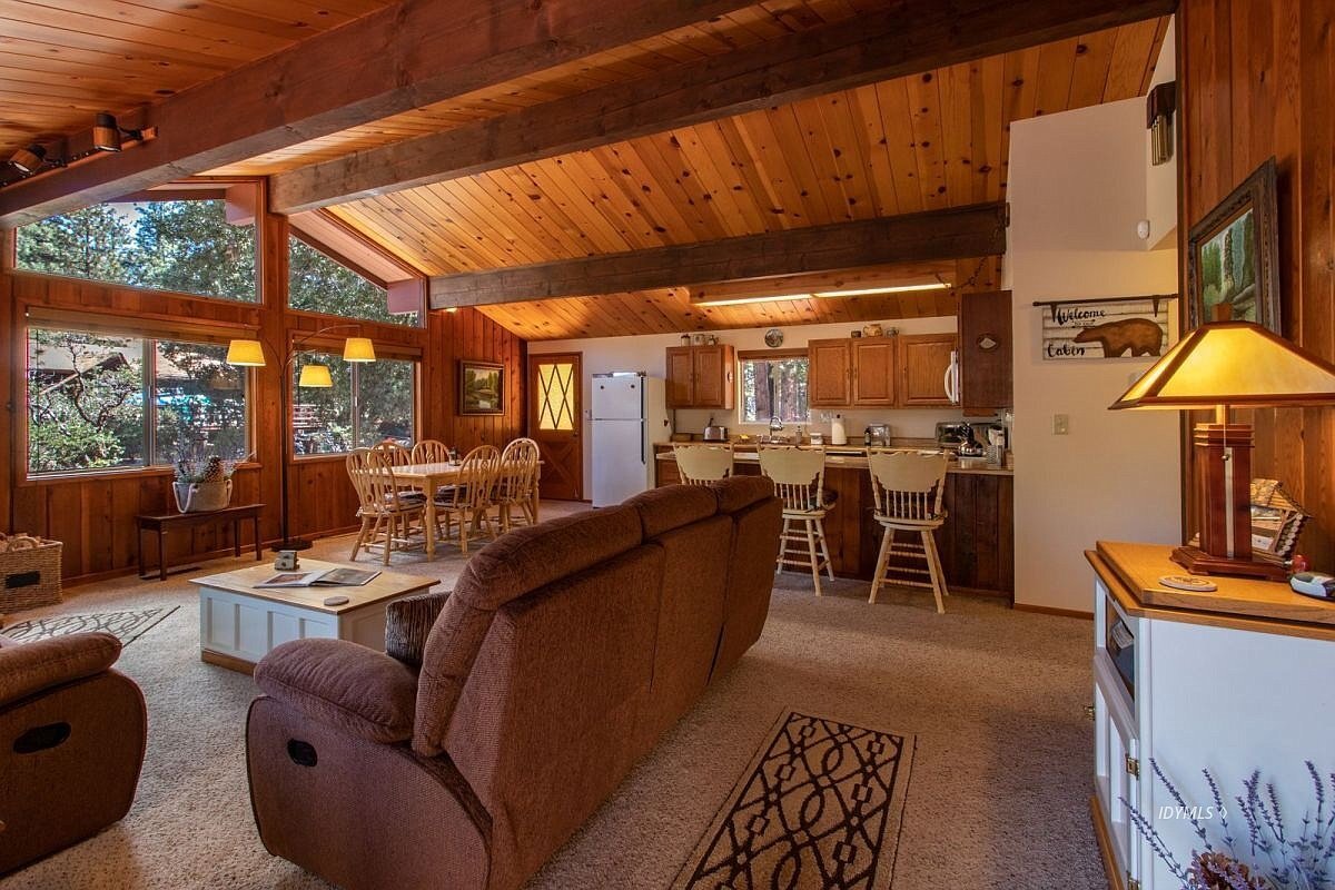 Building Photo - 25316 Marion Ridge Dr