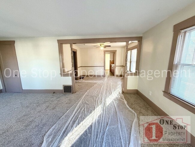 Building Photo - 3-Bedroom, 1.75-Bathroom home in Independence