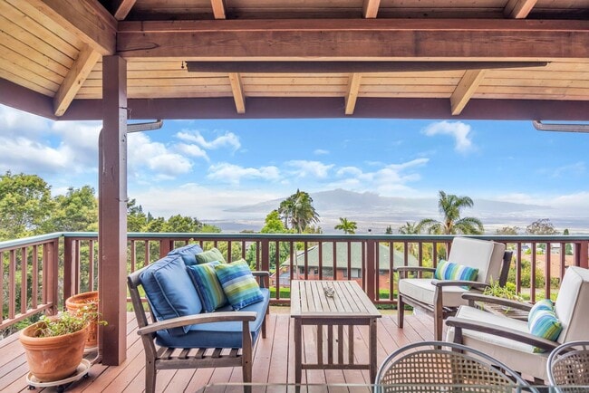 Building Photo - Fully Furnished 4BR in Kula. Garage, Bonus...
