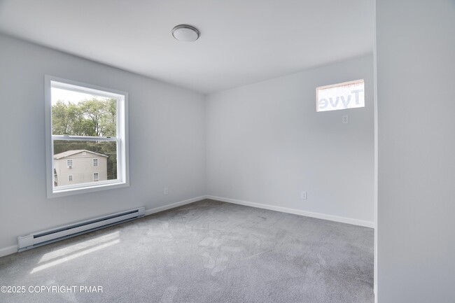 Building Photo - 458 Country Pl Dr