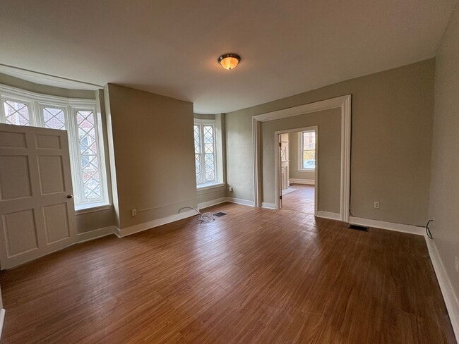 Building Photo - The Bryant House