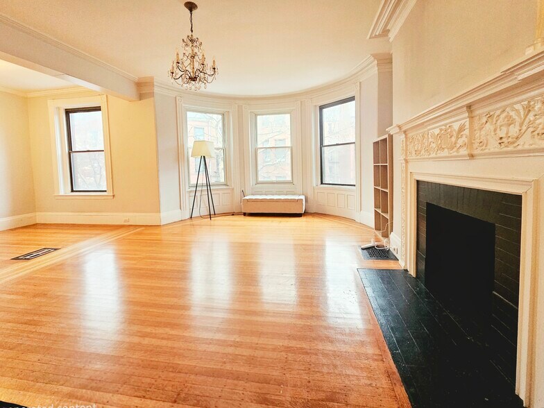 Building Photo - 425 Marlborough St