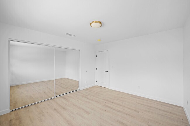 Building Photo - 11227 Haskell Ave