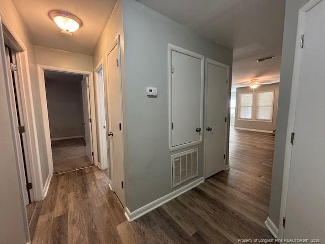 Building Photo - 6776 Willowbrook Dr