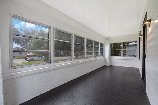 Building Photo - 4119 1st Ave N