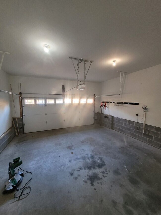 Building Photo - 8351 Thomas Jefferson Way
