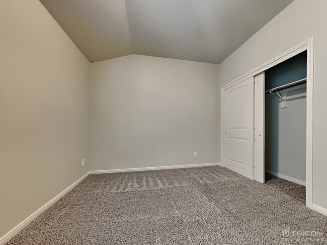 Building Photo - 9834 Gln Brk Ln