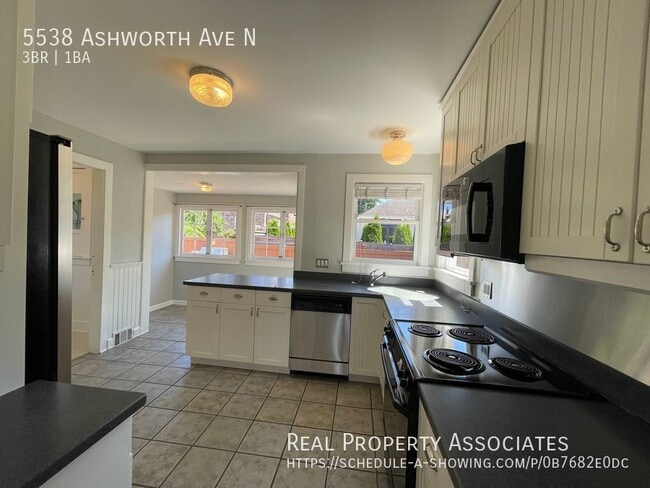 Building Photo - 5538 Ashworth Ave N
