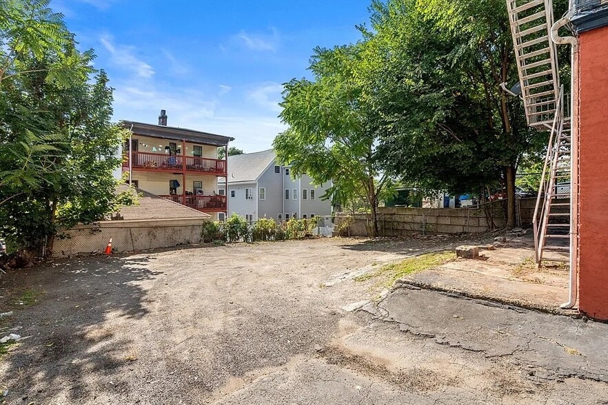 Building Photo - 276 Washington Ave