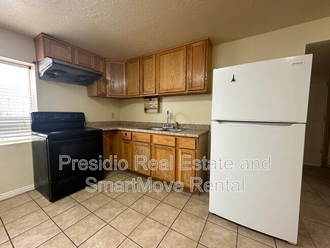 Building Photo - 5325 Scenic Ridge Cir