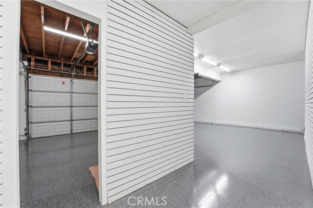 Building Photo - 845 Woodcrest Ave