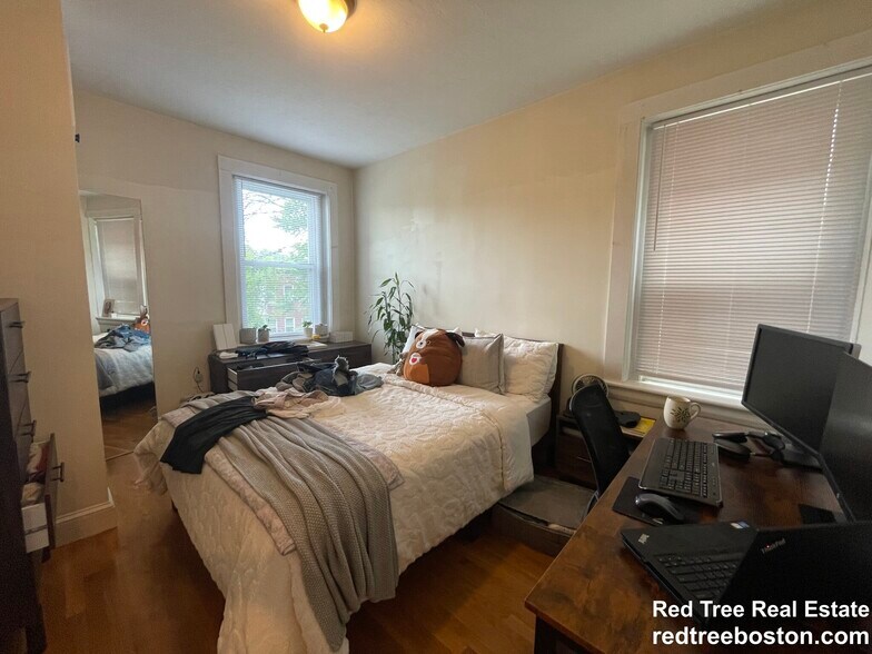 Building Photo - 195 Winthrop Rd