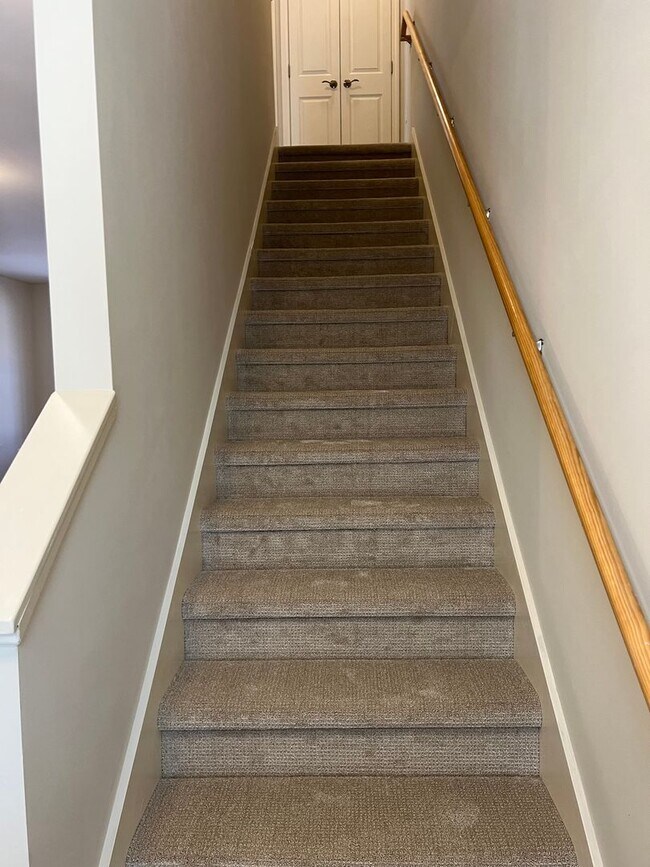 Building Photo - 107 Bayberry Cir