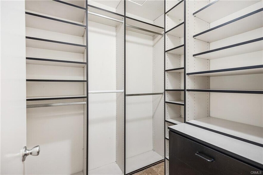 Building Photo - 24481 Mozer Dr