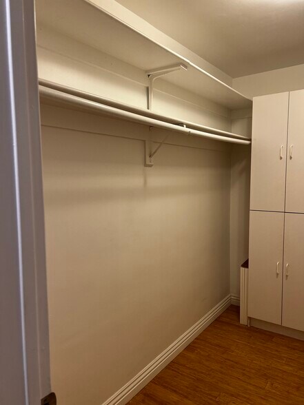 Walk in Closet Side 1 - 901 10th St