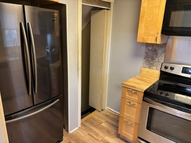 Building Photo - 524X Patrick Henry Dr