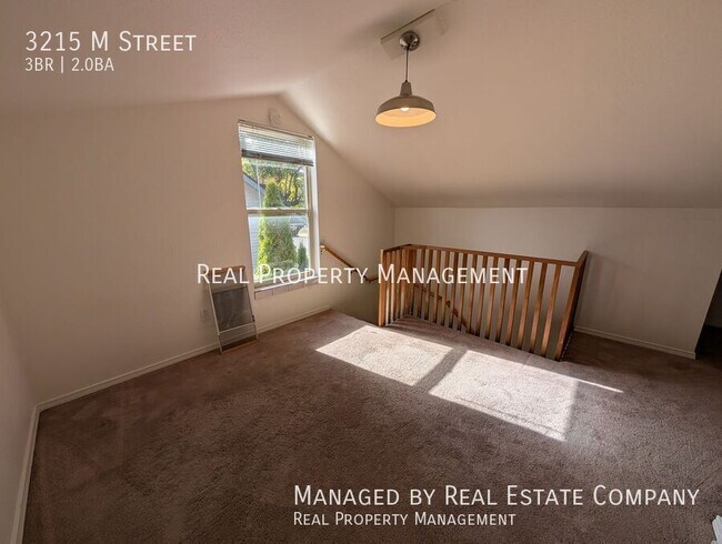 Building Photo - 3215 M St
