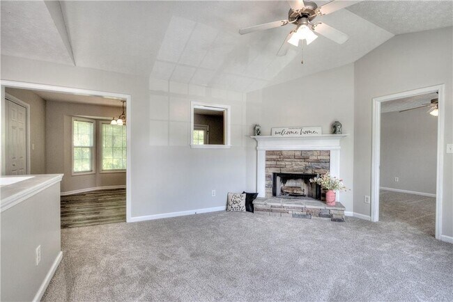 Building Photo - 178 Colton Dr