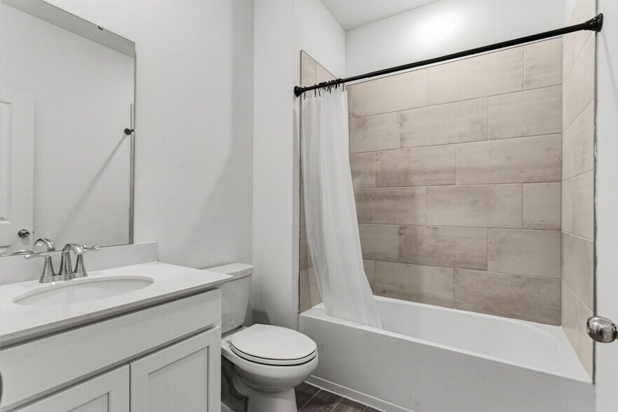 Building Photo - 8486 Horsebit Cir