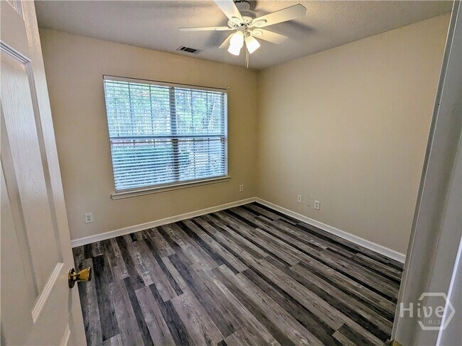 Building Photo - 89 Carlisle Ln