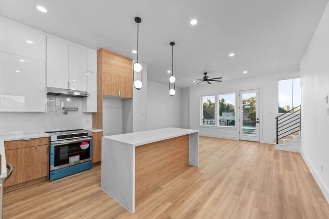 Building Photo - 2314 Barbee St