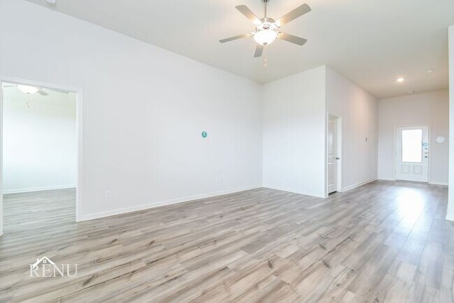 Building Photo - 1105 Wheatfield Ln