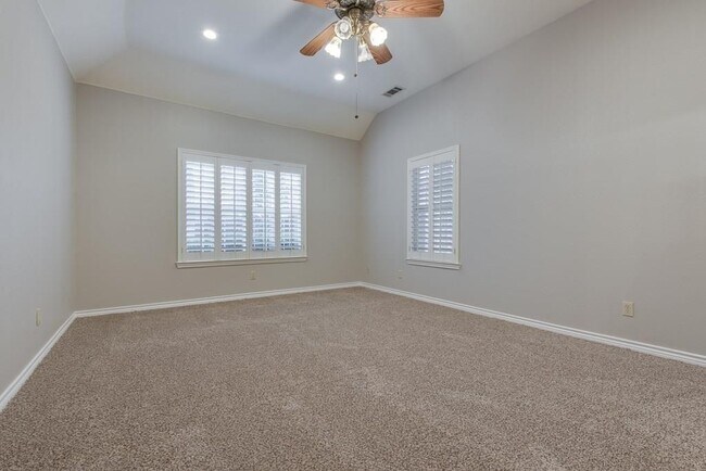 Building Photo - Location....Location....Location....