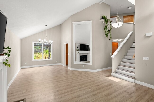 Building Photo - West Beaverton, 3 Bedroom, 2.5 Bath on Large Lot