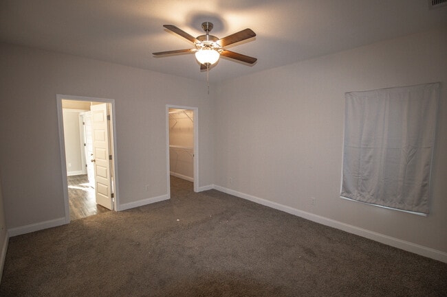 Building Photo - 603 N Kevin Ct