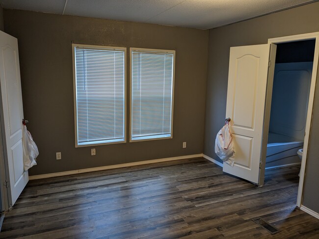 Master Bedroom - 3901 County Road 317