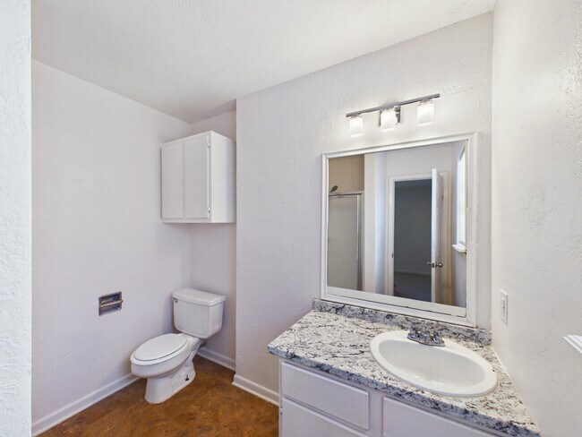 Building Photo - 1013 San Benito Dr