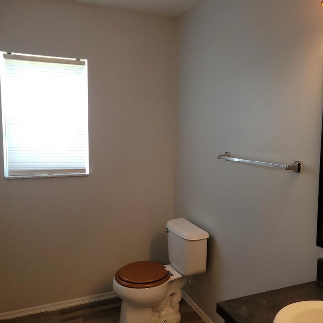 Building Photo - 5057 Gandross Ln