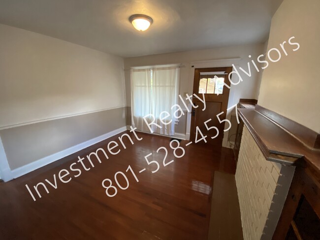 Building Photo - Beautiful Apartment Near the Capitol!