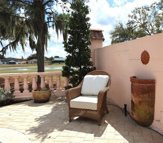 Building Photo - 1304 Santa Rosa Ct