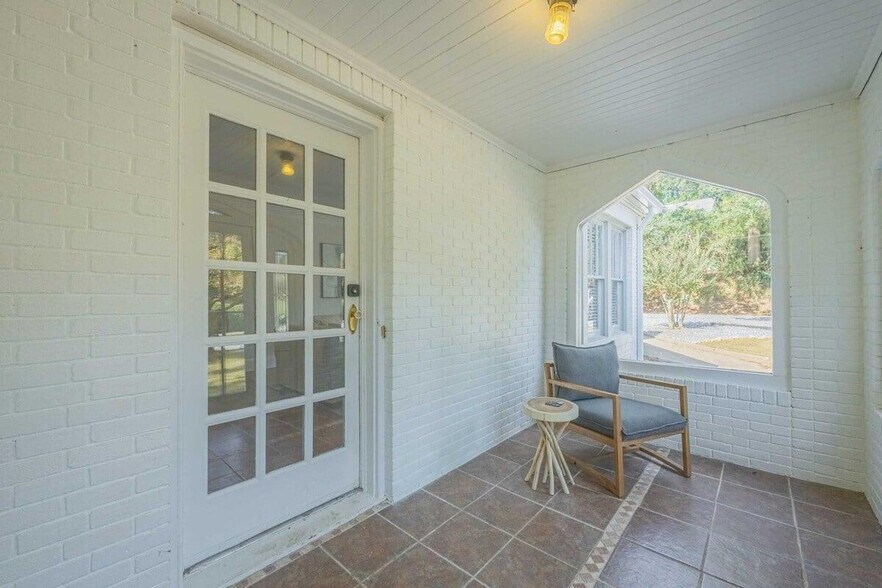 Building Photo - 840 Bobbin Mill Rd